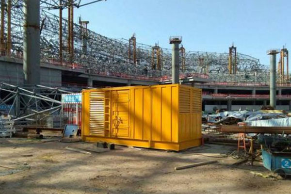 冠县发电机出租如何判断空气滤清器是否需要更换？