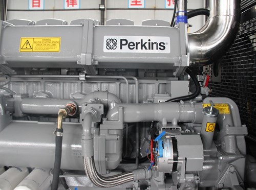 冠县频率波动时，发电机组有哪些保护措施？